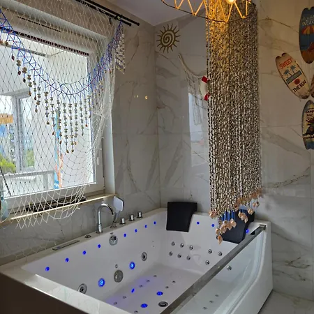 Gdansk By The Sea - Prestige Home Spa Apartments With A Luxurious Jacuzzi, Sauna And An Exclusive Massage Chair Available In One Of The Apartments! Exterior photo