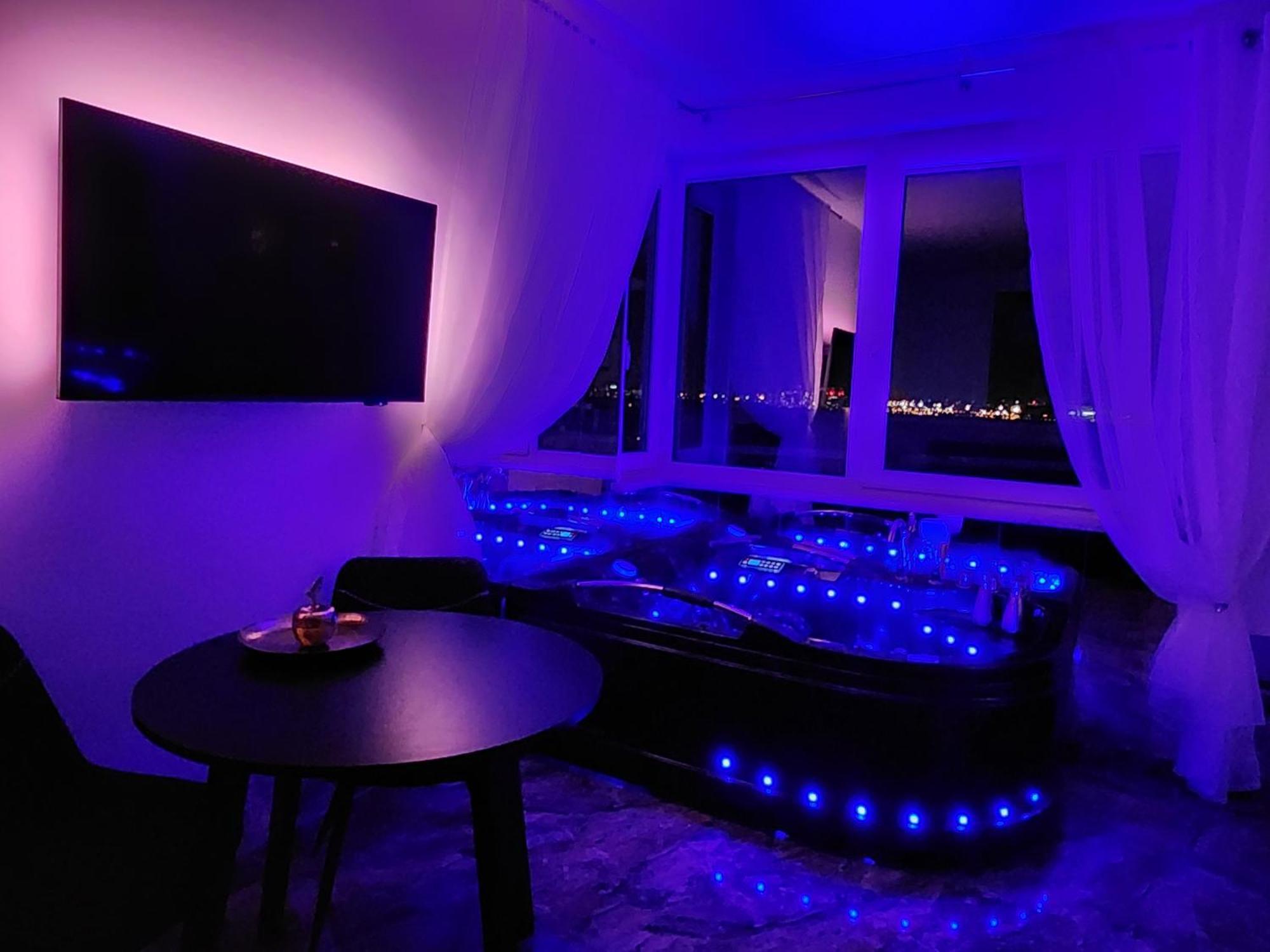 Apartamento By The Sea - Prestige With A Luxurious Jacuzzi, Sauna And An Exclusive Massage Chair Available In One Of The Apartments! Gdansk
