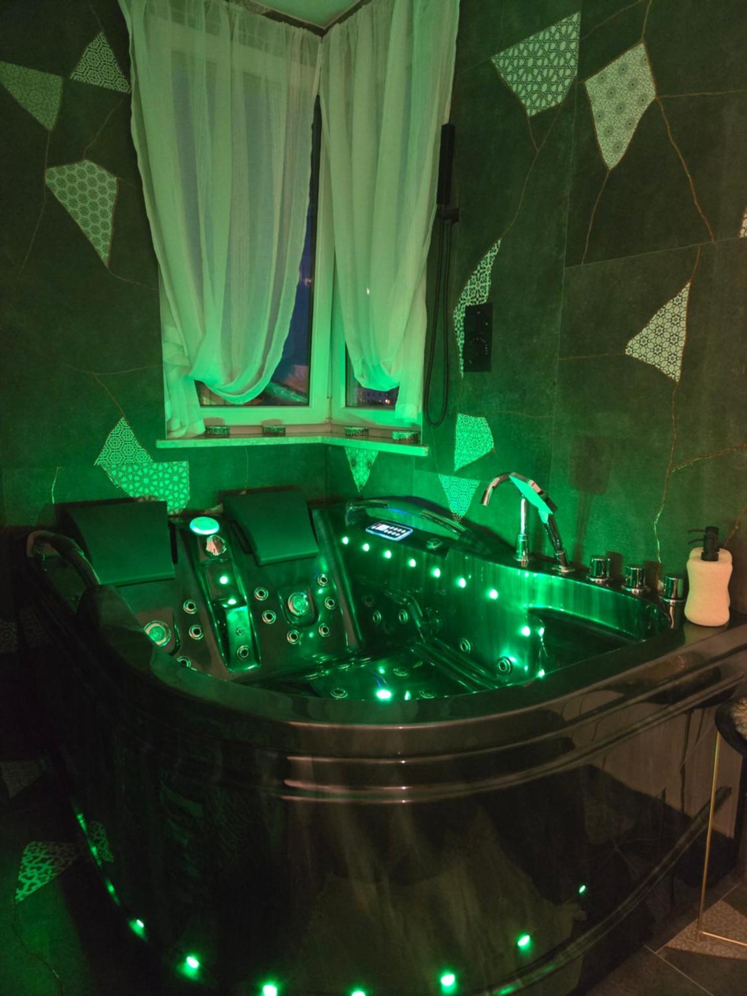 By The Sea - Prestige With A Luxurious Jacuzzi, Sauna And An Exclusive Massage Chair Available In One Of The Apartments! * Gdansk