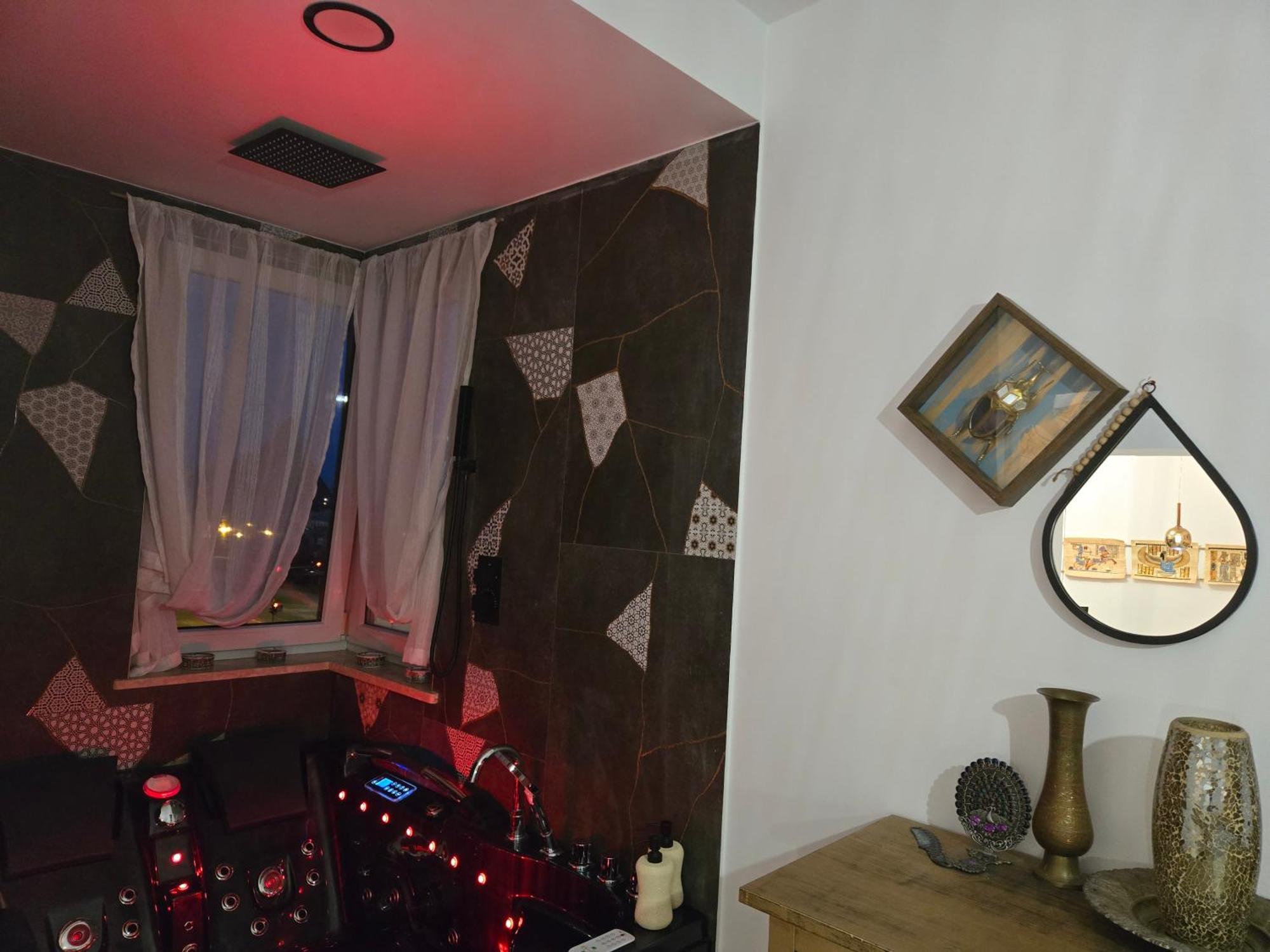 By The Sea - Prestige With A Luxurious Jacuzzi, Sauna And An Exclusive Massage Chair Available In One Of The Apartments!