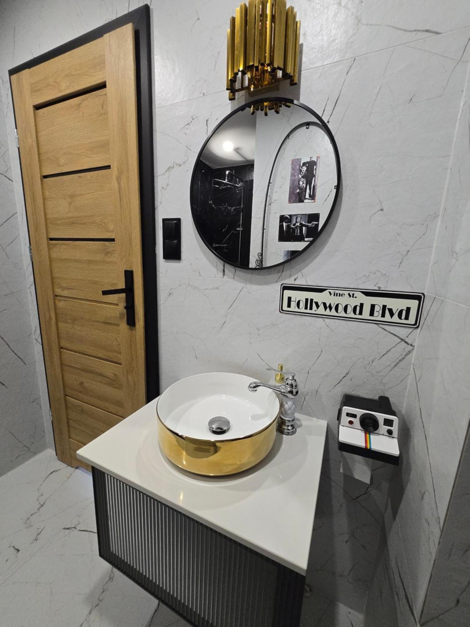By The Sea - Prestige With A Luxurious Jacuzzi, Sauna And An Exclusive Massage Chair Available In One Of The Apartments! Gdansk