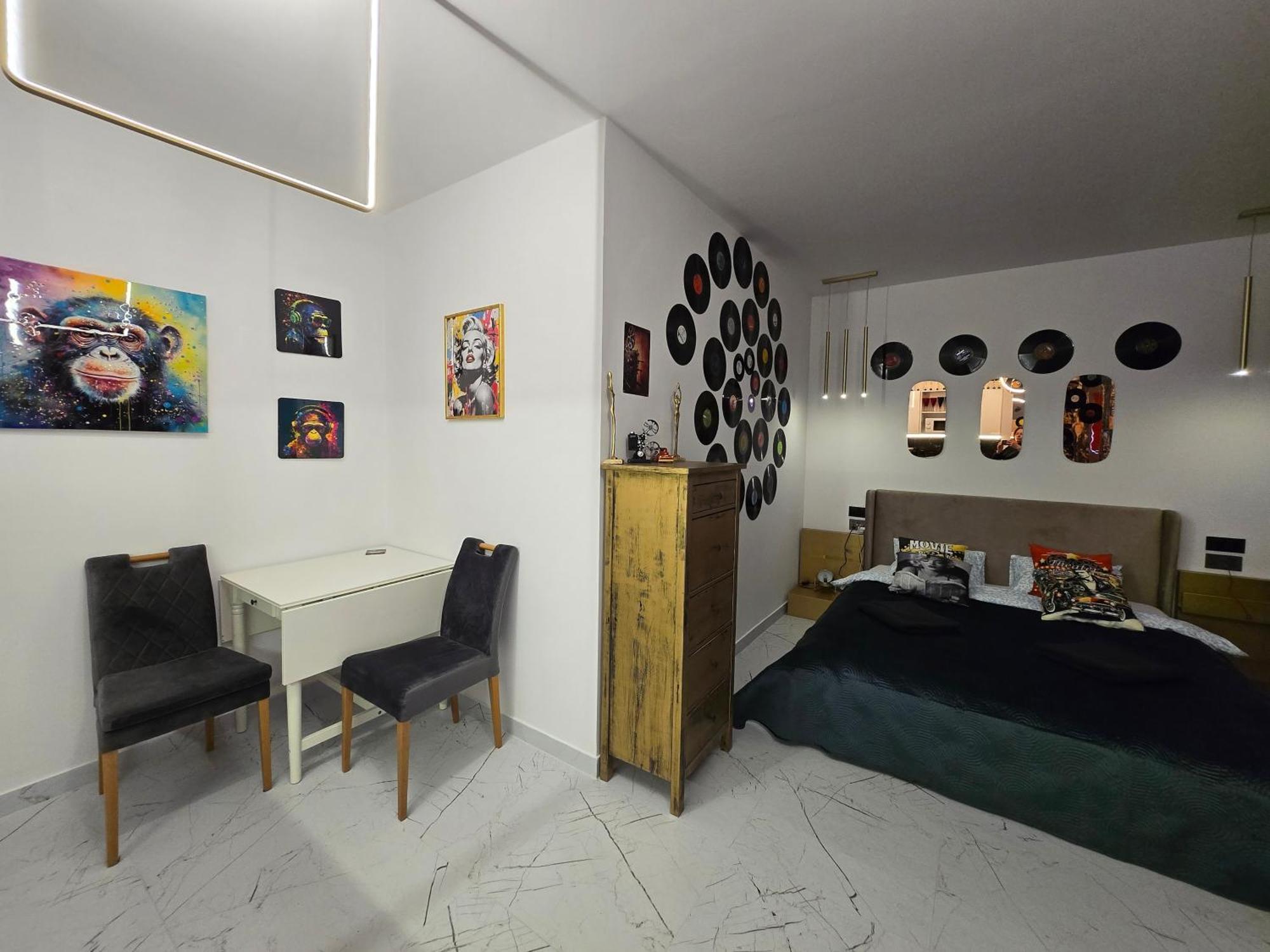 Apartment By The Sea - Prestige With A Luxurious Jacuzzi, Sauna And An Exclusive Massage Chair Available In One Of The Apartments! *